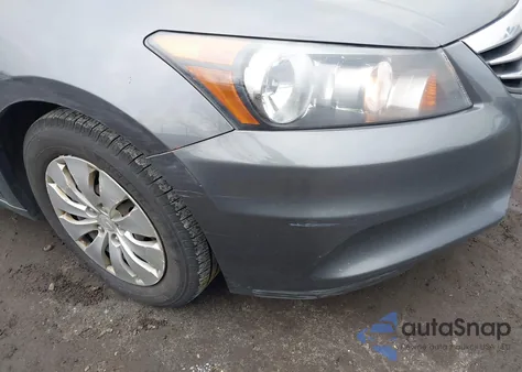 2011 Honda Accord 2.4 Lx z USA, uszkodzony, nr VIN 1HGCP2F30BA053799